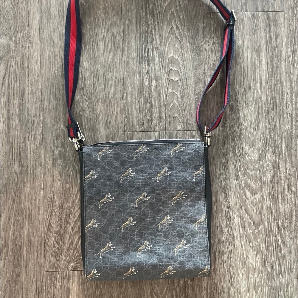 Gucci crossbody - Picture 4 of 5